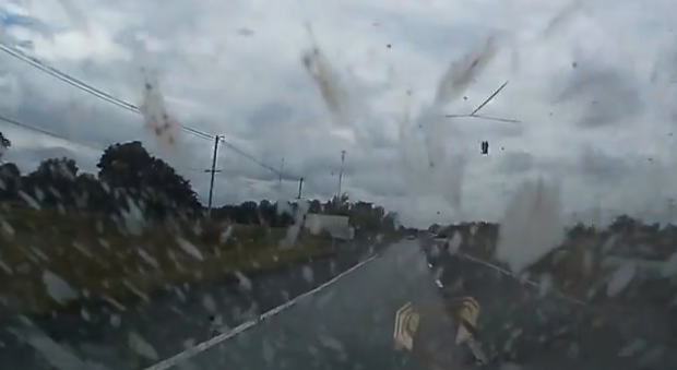 Hur Långt Rullar Bilen På En Sekund I 80